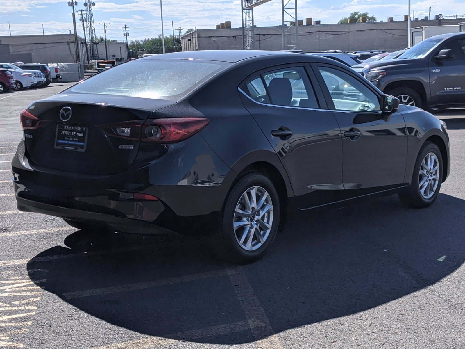 Pre-Owned 2017 Mazda3 4-Door Sport FWD 4dr Car